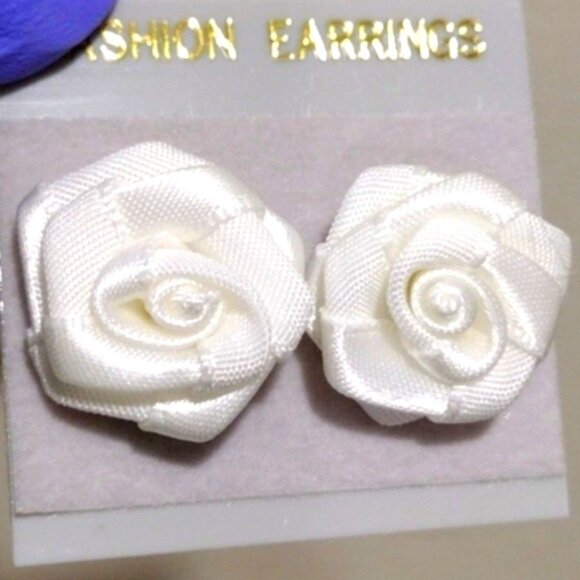 White Satin Rose Stud Earrings – Elegant Spiral Petal Design Jewelry 0.75-inch - Picture 2 of 5